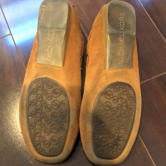Comfortable Michael Kors Brown Moccasins Flats in Leather Suede size 7.5 MK Gold - Picture 10 of 11